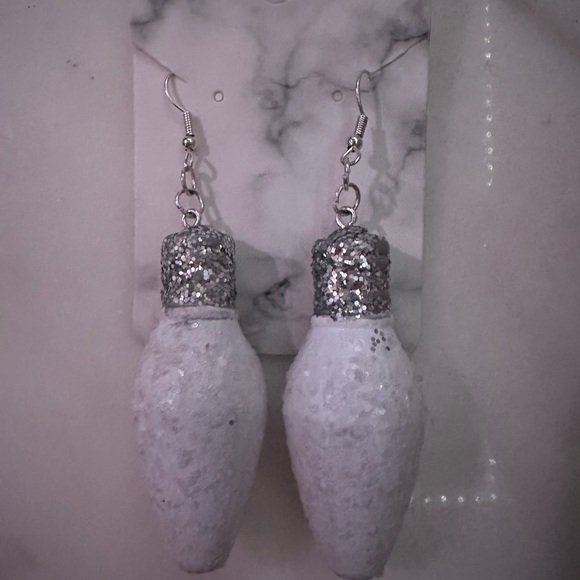 Beautiful White Glittery Christmas Bulbs!! (Handmade) - Picture 3 of 3